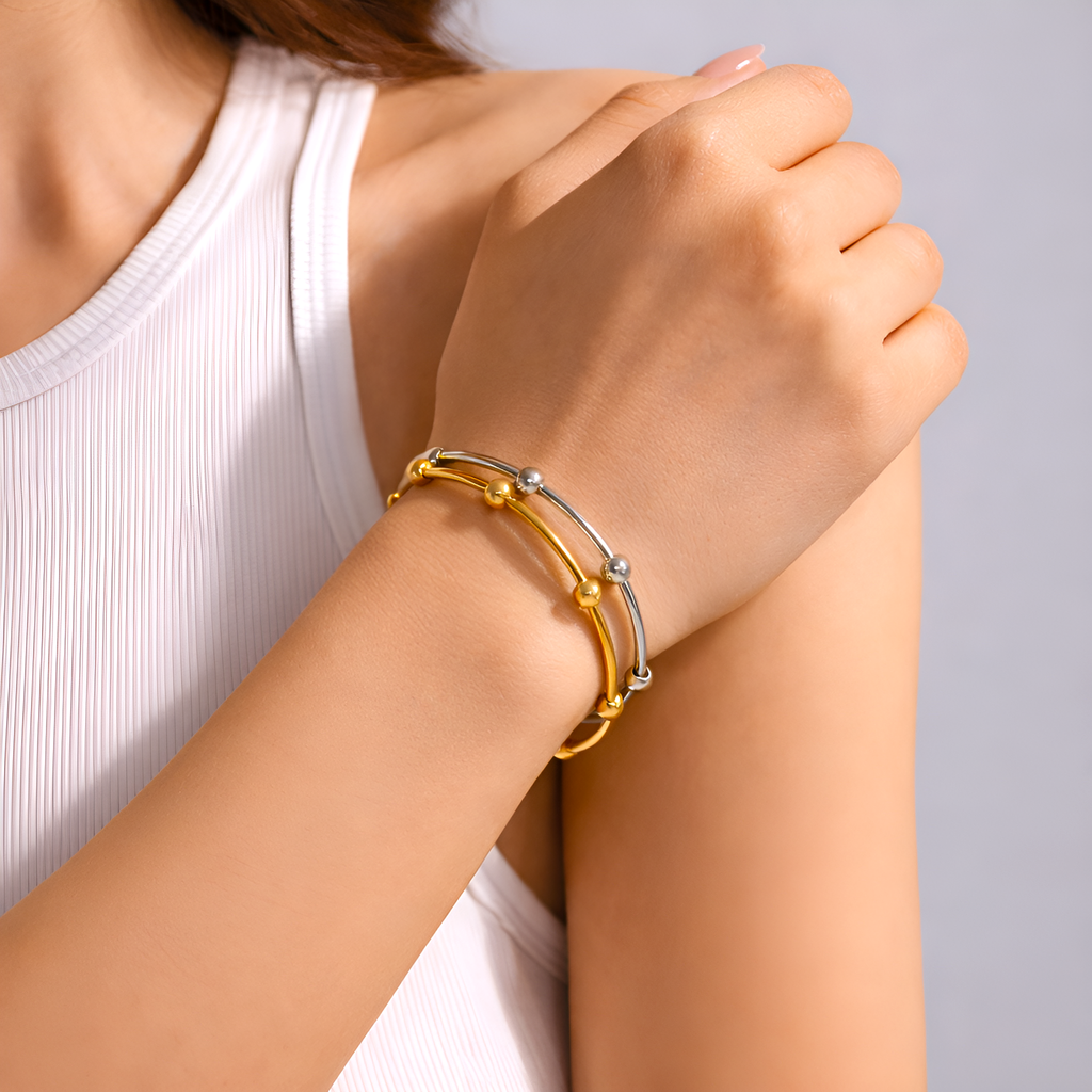 Orris Line Bangle