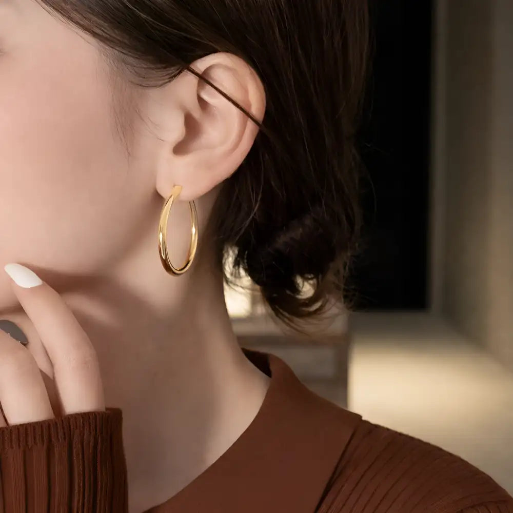 Sculpt Oval Earrings