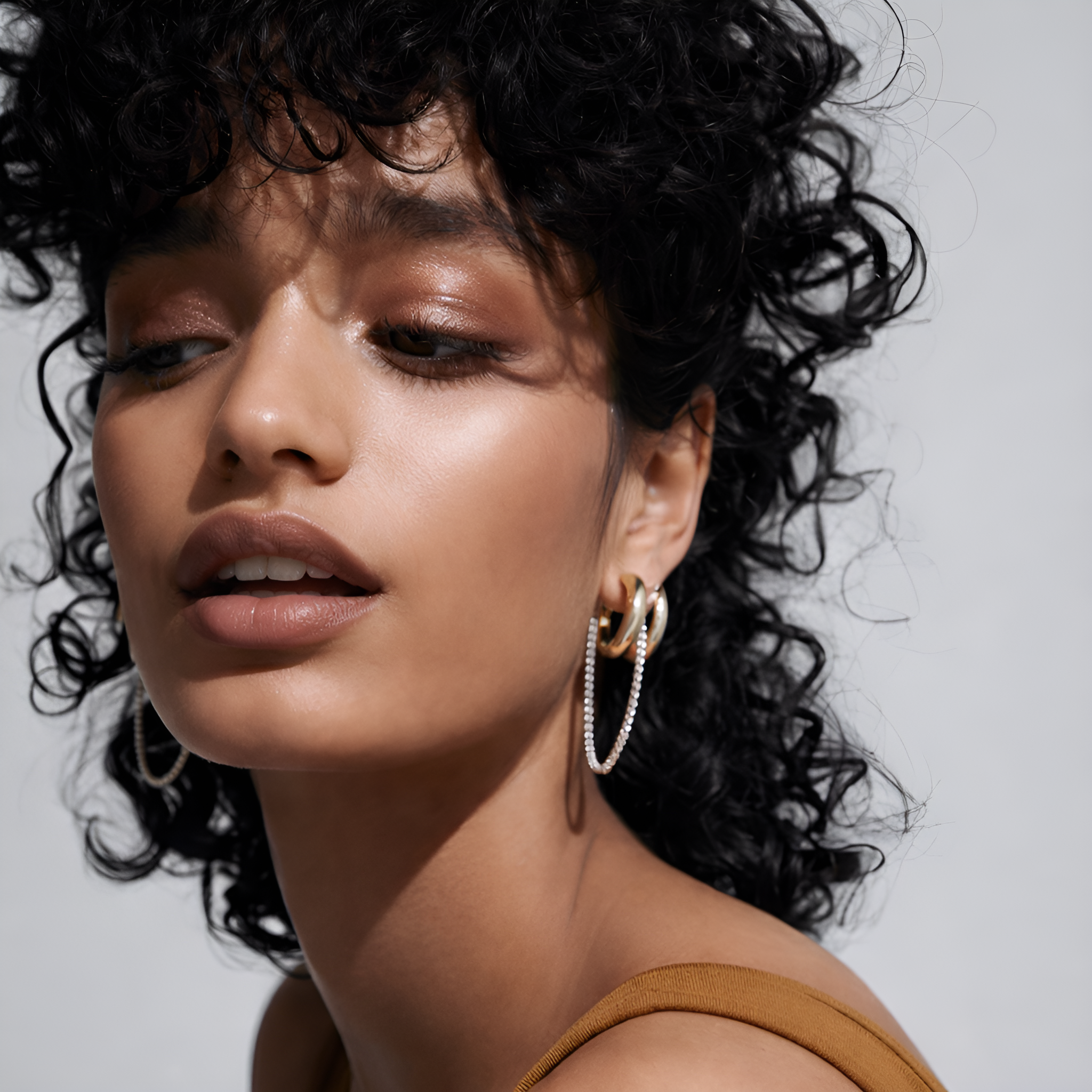 Curved Tassel Chain Earrings